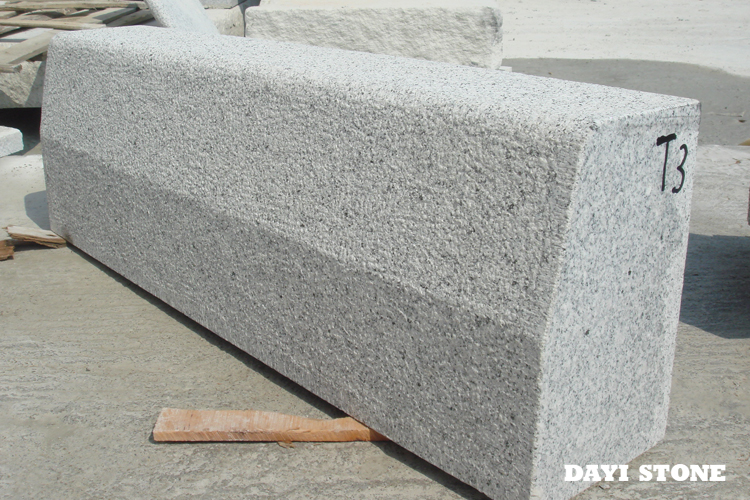 French Kerbstone T3 Top and front edge Bushhammered others sawn 100x17x28cm - Dayi Stone